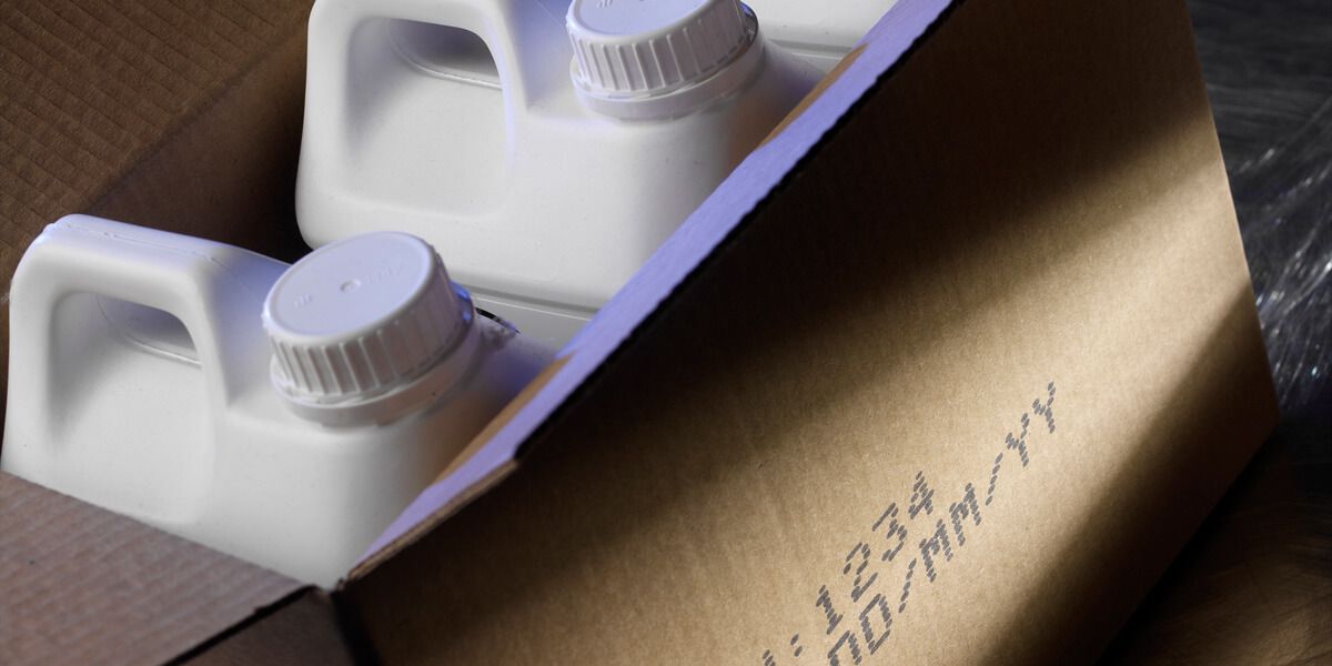 Plastiklər / Kimyəvi maddələr / Yuyucu vasitələr